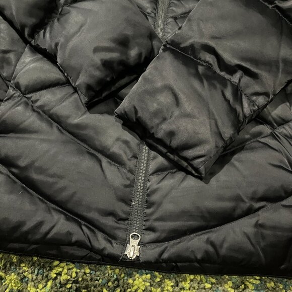 The North Face Aconcagua Parka 550 (women's M) - Picture 4 of 12